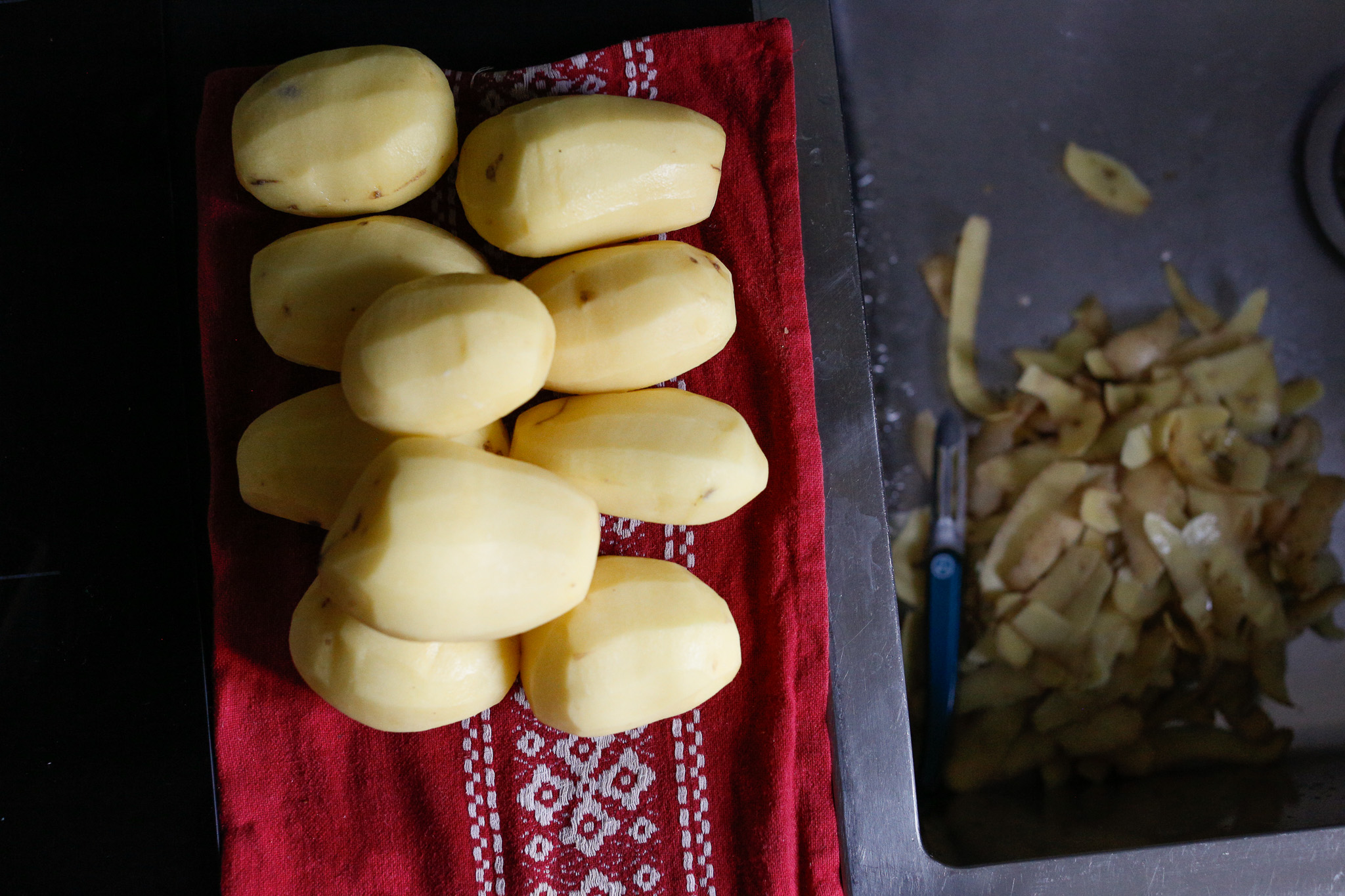 peeled potatoes prepared for mashed