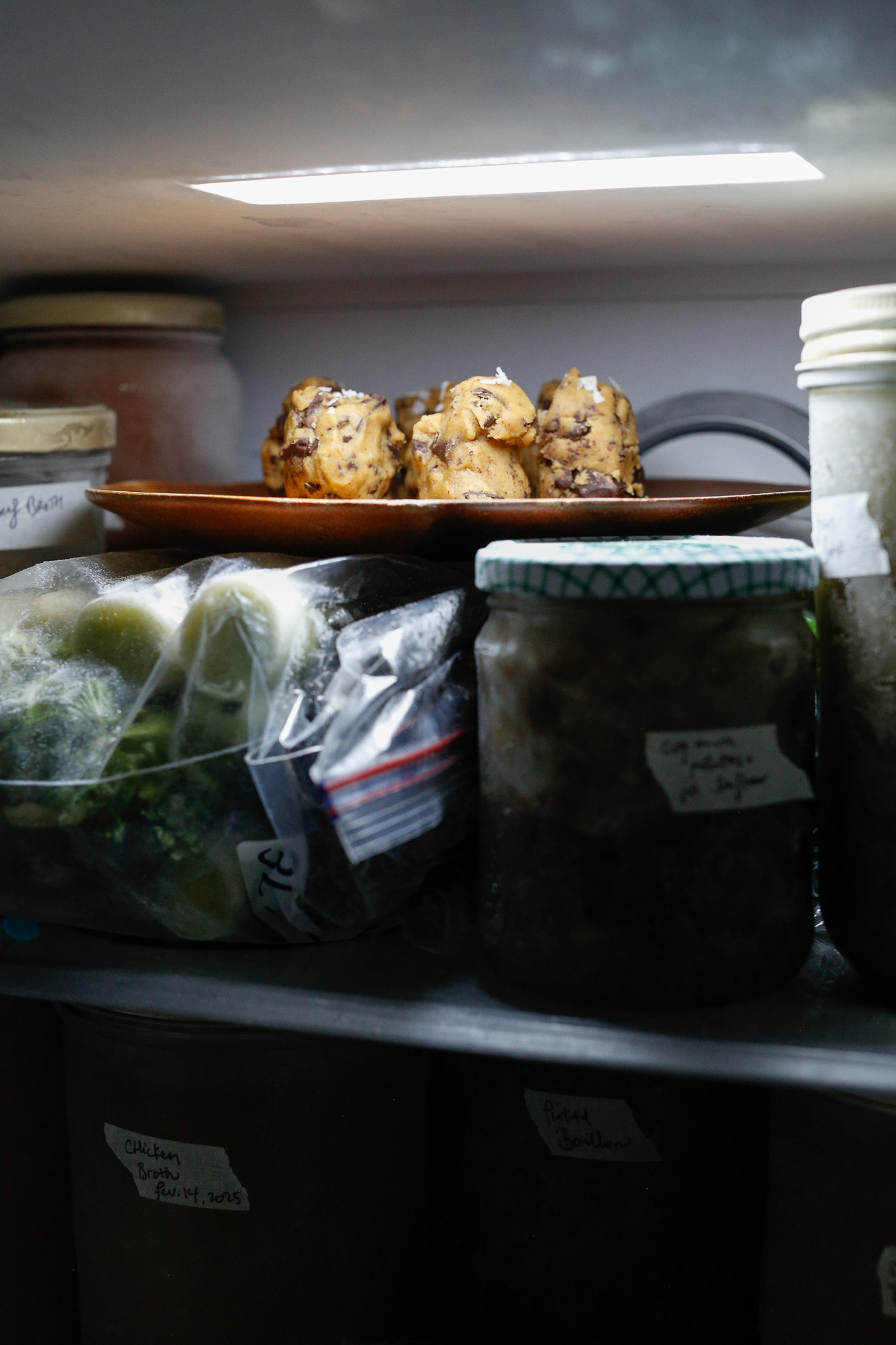 My freezer is really small so I can only use small plates to freeze my dough.