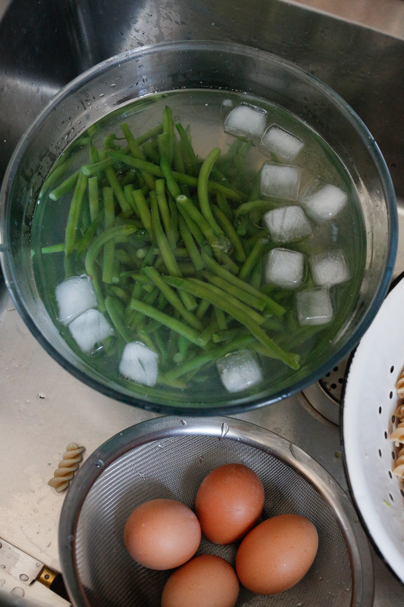 Allow your beans to sit in their ice bath for at least 10 minutes to cool.
