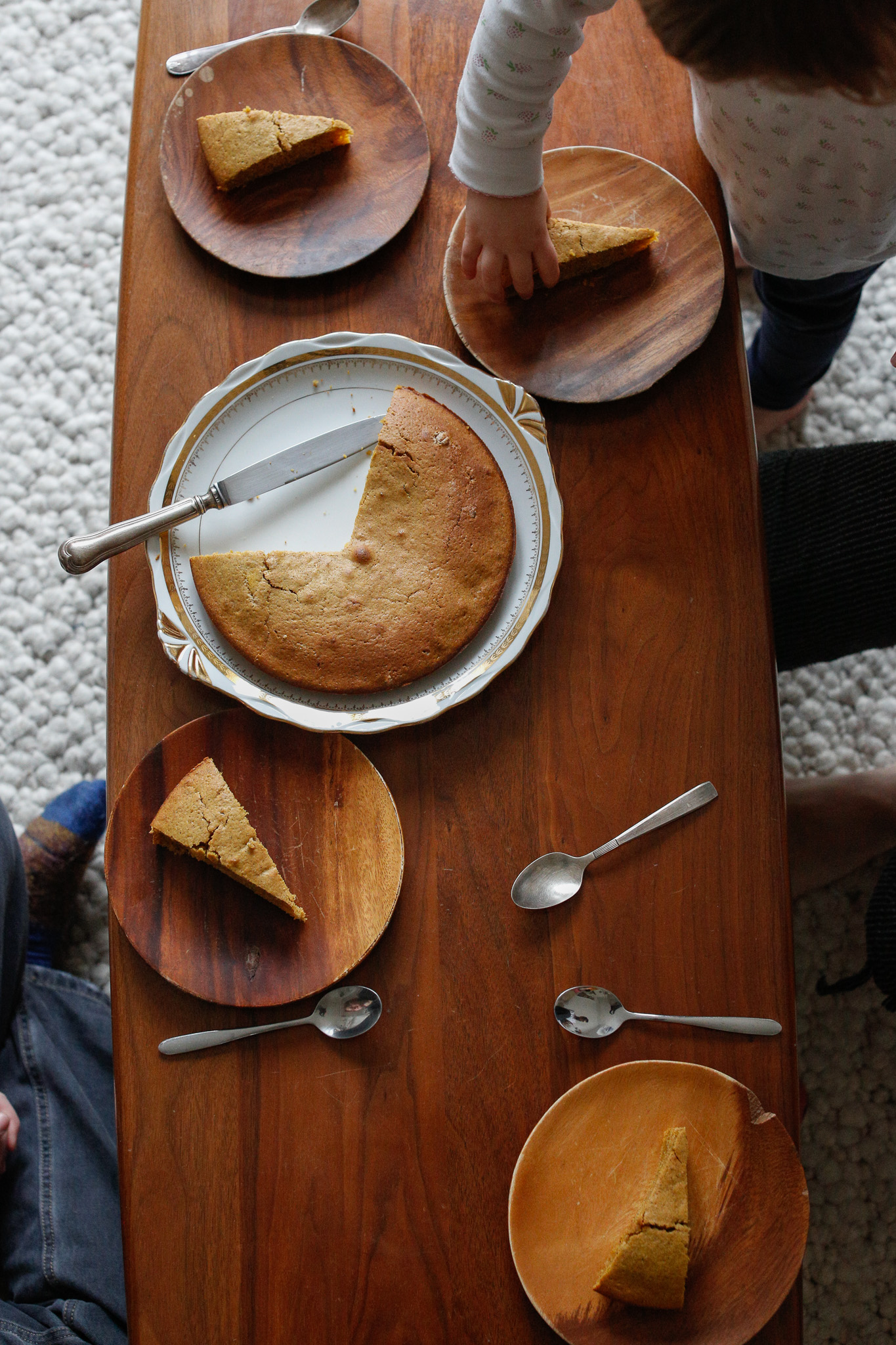 Time to dig in. We prefer this cake warm. Enjoy.