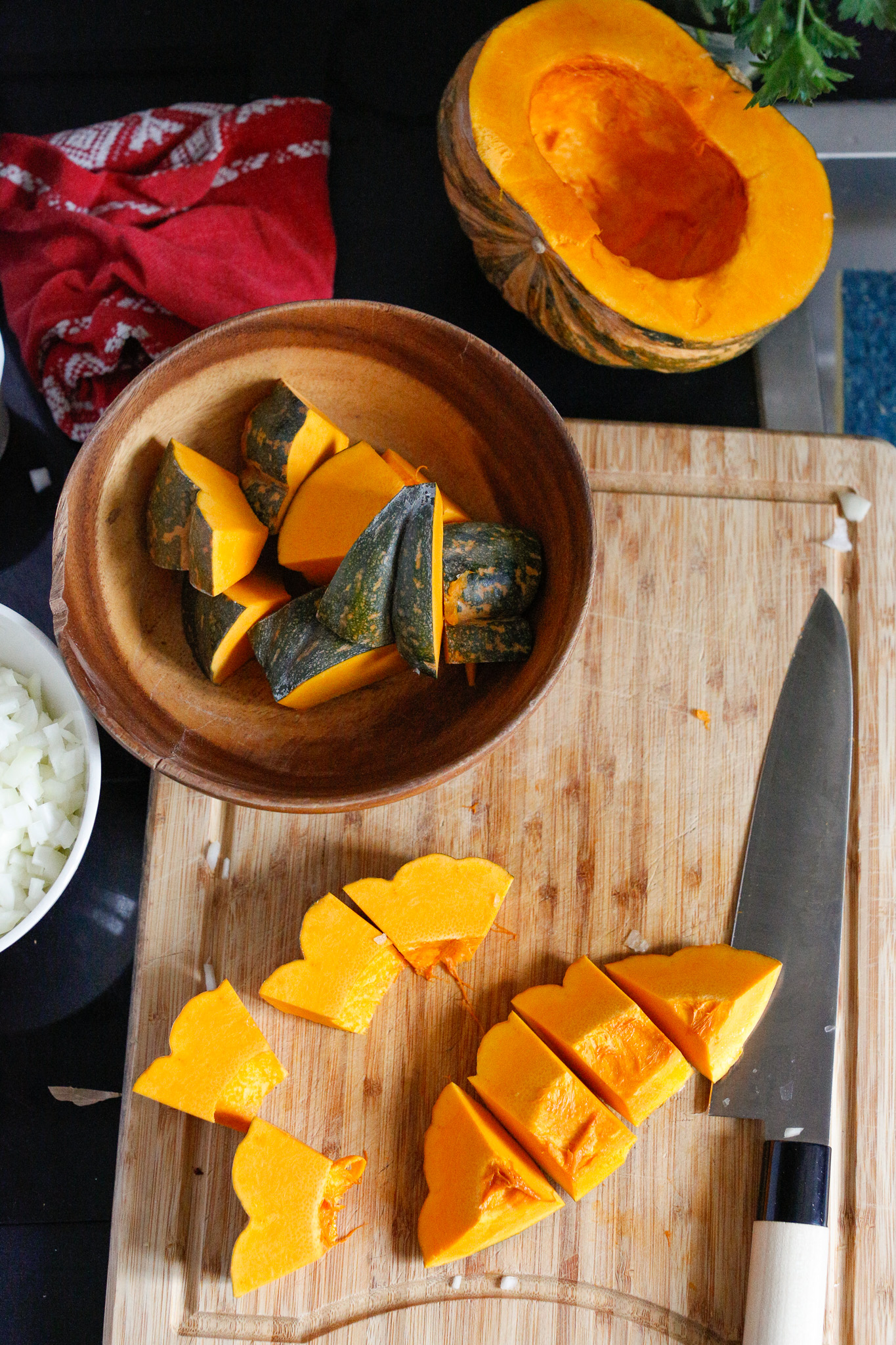 Cut your squash up to the size of your liking. Take the skin off if you prefer.